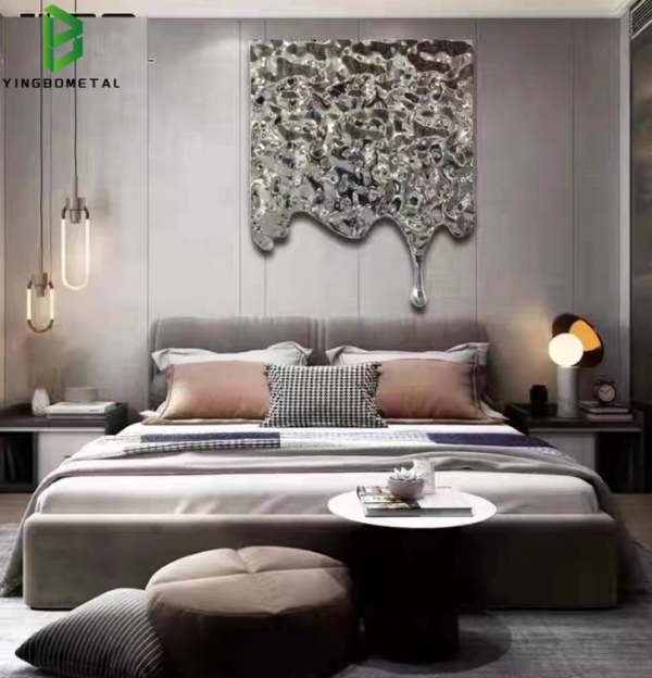 Sentuhan Seni Dekoratif dengan Patung Abstrak